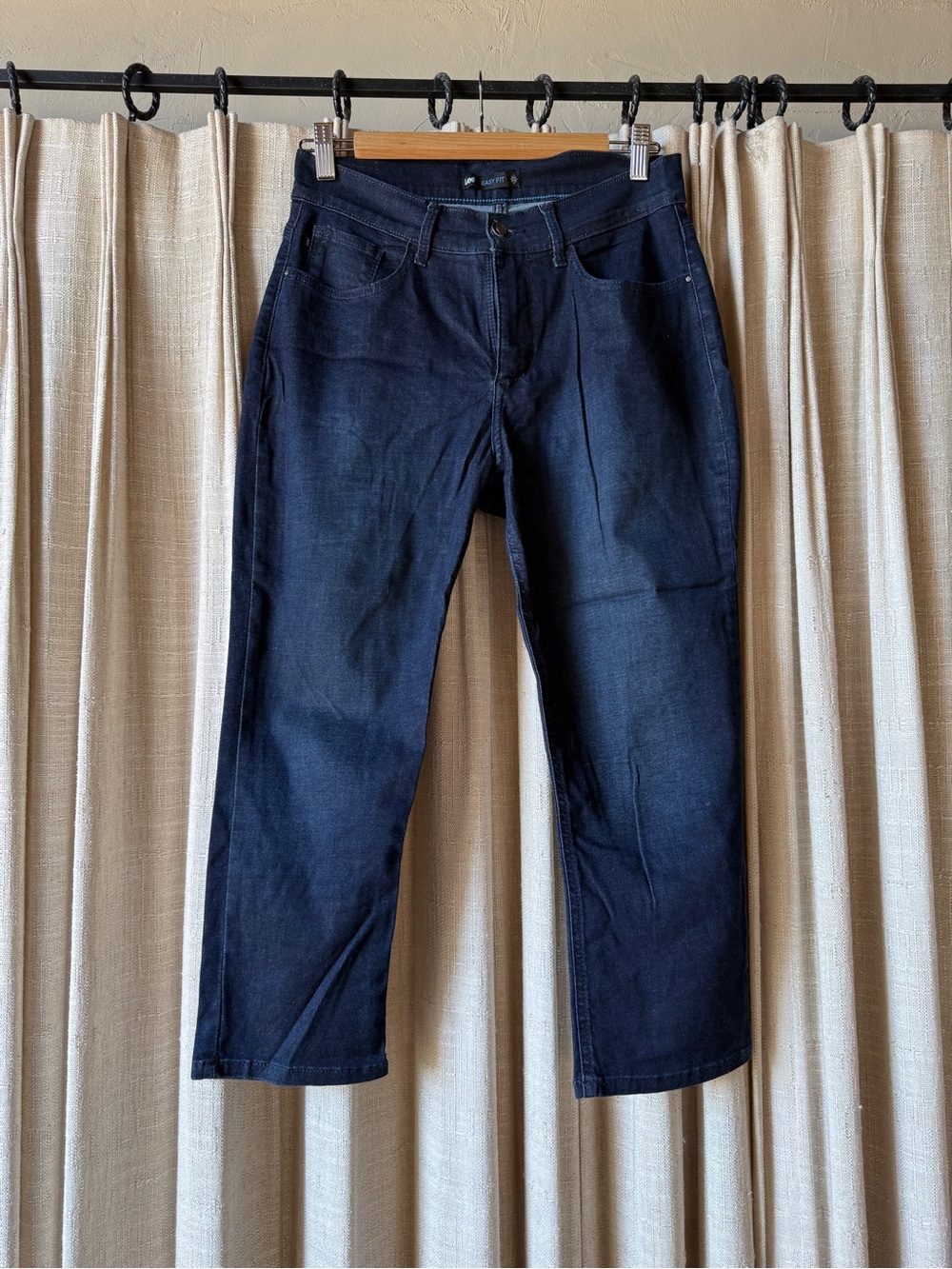 Womens’ Dark Blue Jeans - Classic Straight Fit, Stretchy and Cropped, size 29